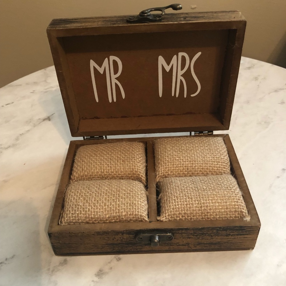 Mr and Mrs Ring Box